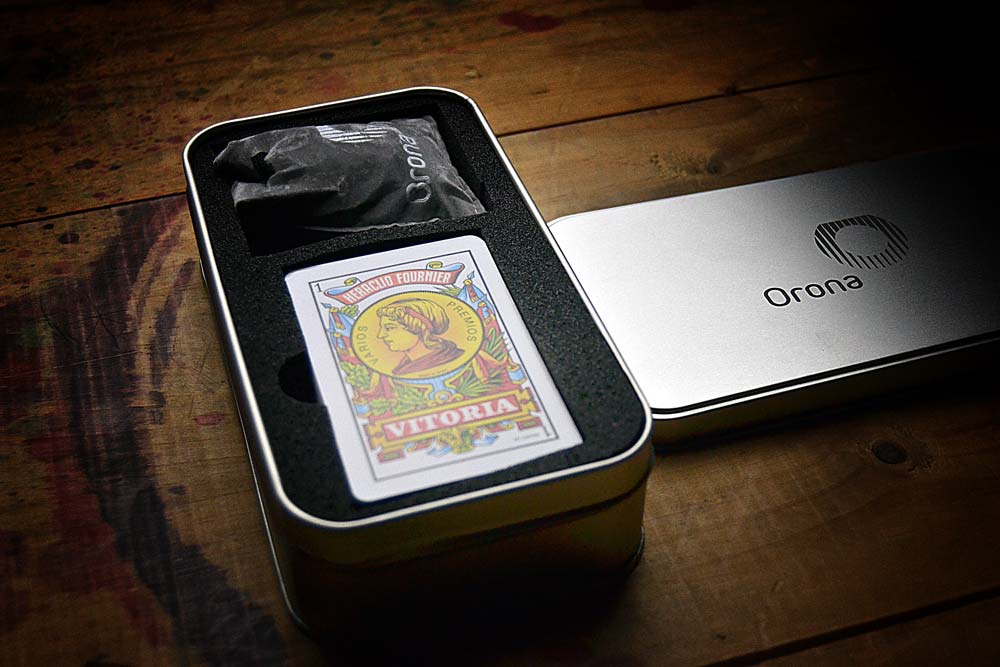 Estuchados premium personalizados barajas y