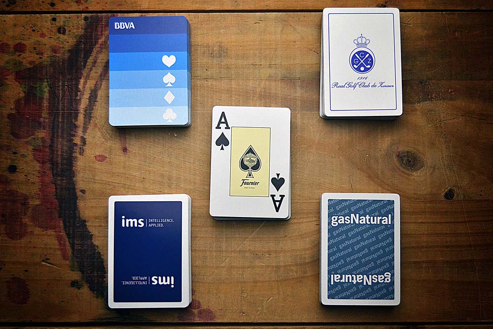 Poker promotional decks with jumbo ace, zenithal view